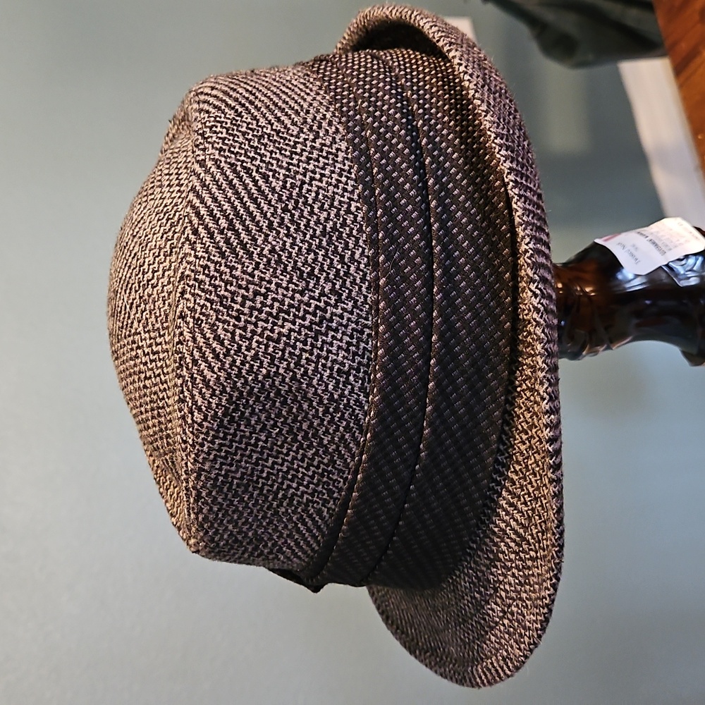Stylish Black and Gray Bowler Hat - Picture 3 of 6